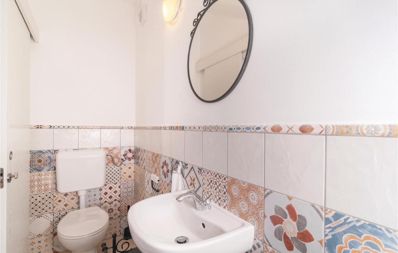 Stunning Home In Primosten With Kitchen Ngoại thất bức ảnh